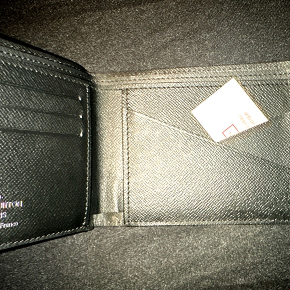 Louis Vuitton Multiple Wallet Epi Leather Black - Picture 5 of 7